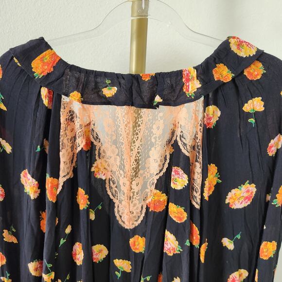 Free People Intimately Poppy Printed Bodysuit Womens Size Large Black Floral - Picture 6 of 7